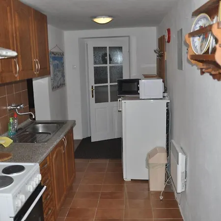 Gospodarstwo wiejskie 15 *